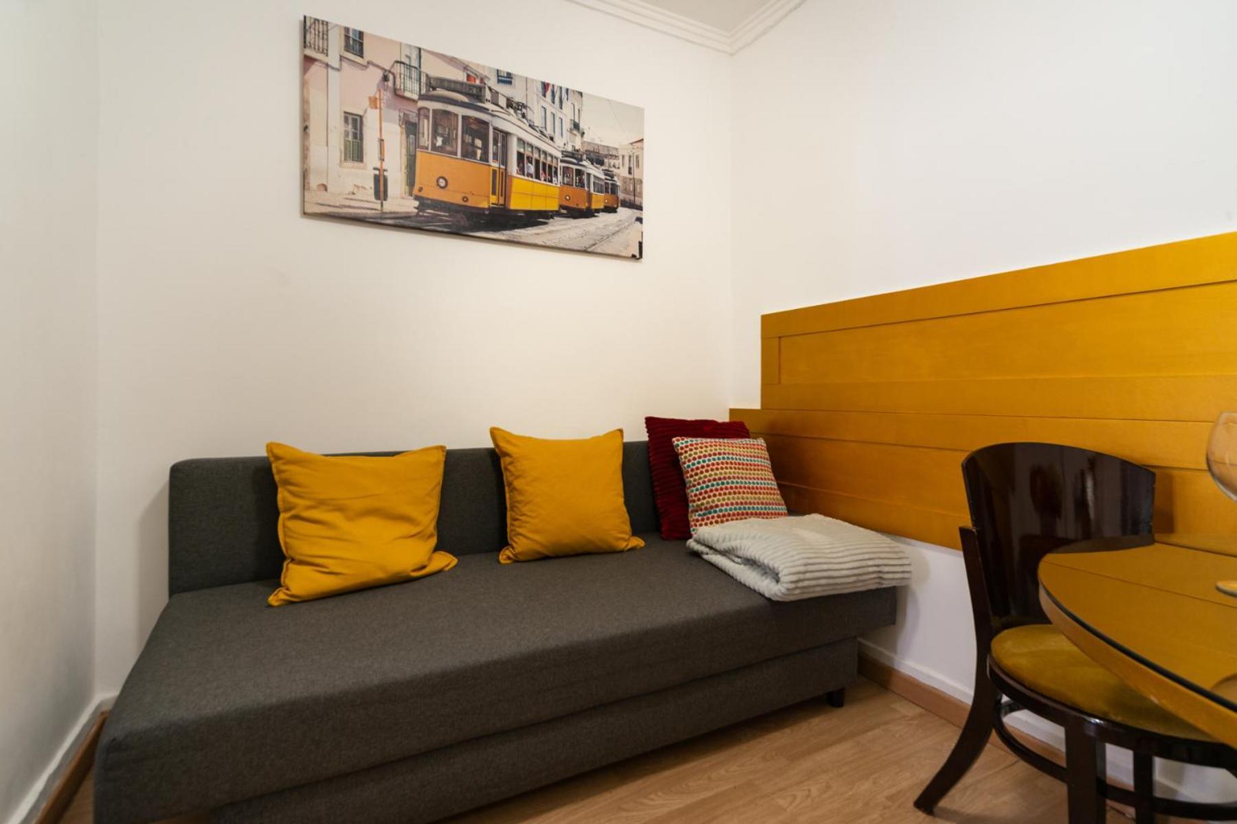 Apartment In Bairro Alto 3 - Lisbon Charm Exteriör bild